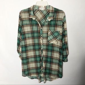 Eden & Olivia Strapped Long Sleeve Button Down Top with Front Pocket